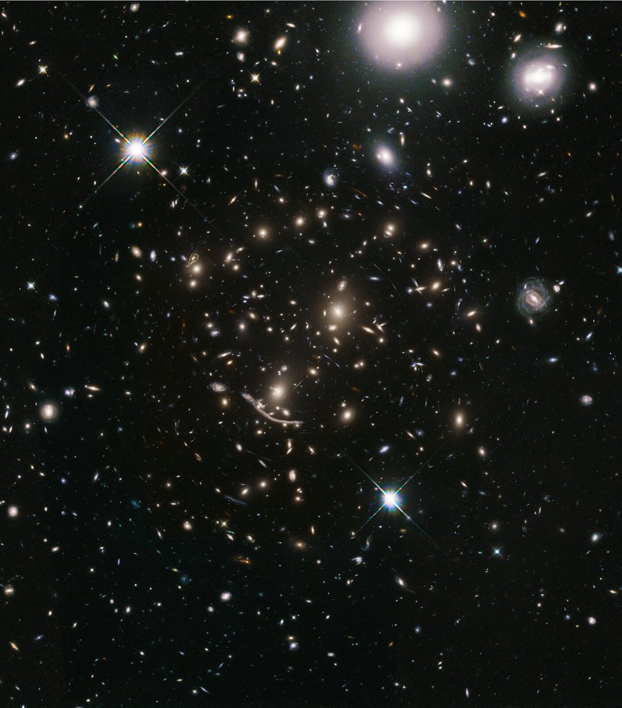 Hubble Goes Wide to Seek Out Far-Flung Galaxies